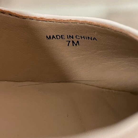 Banana Republic Nude/Cream Heels Size Women's 7 Ankle Strap Round Toe - Picture 13 of 13